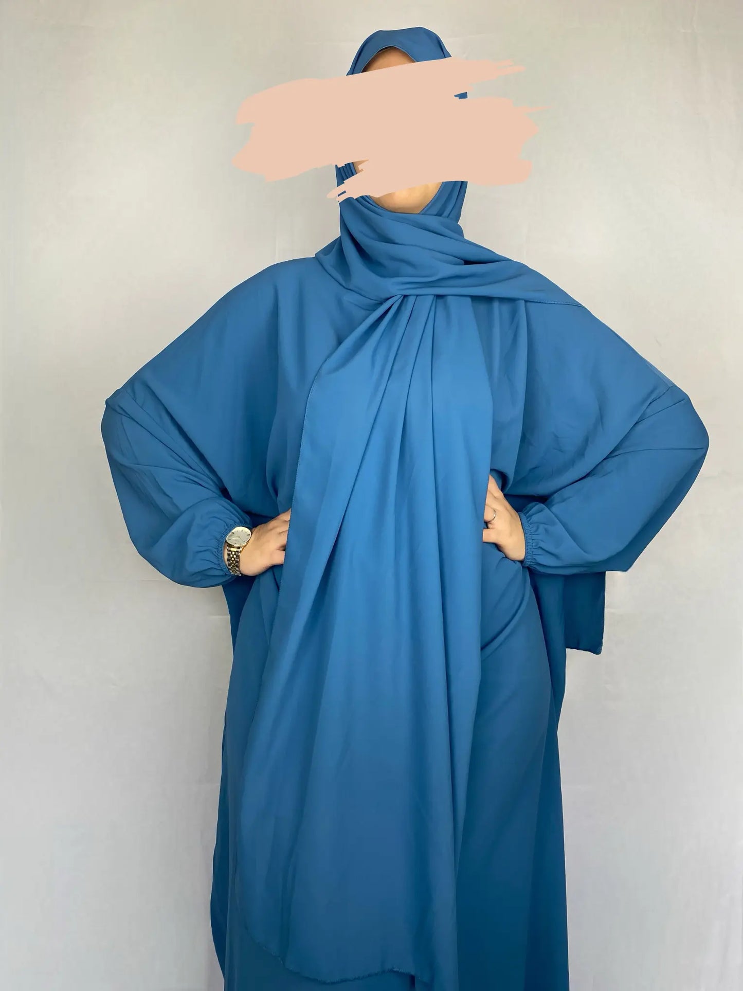 ABAYA SOIE DE MEDINE HIJAB INTEGRE BLEU Ayattboutique