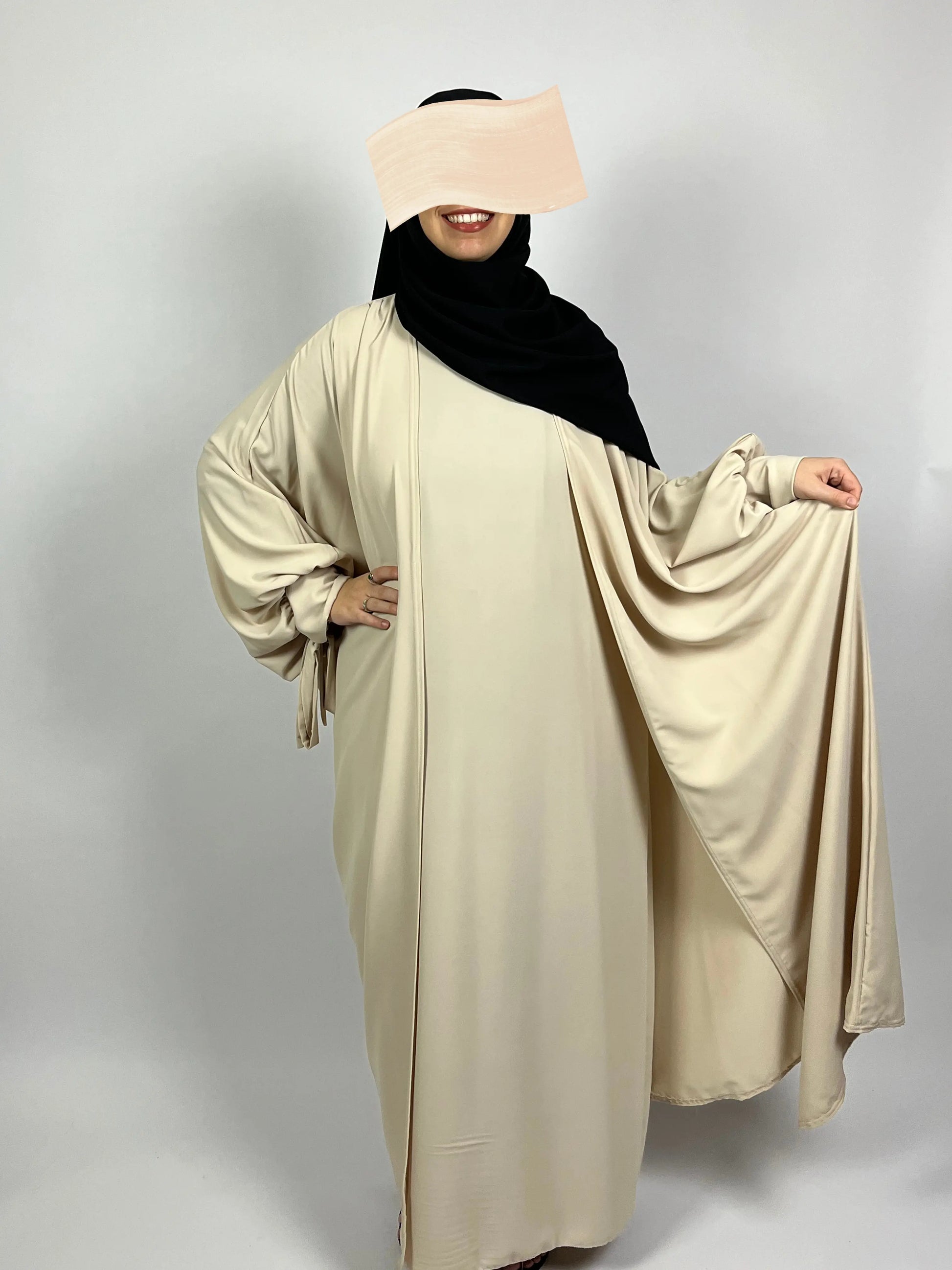 Abaya Élégante en Soie - Abaya Naïla - Ayattboutique